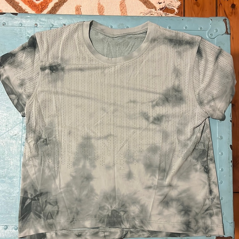 Lululemon Train to Be TShirt